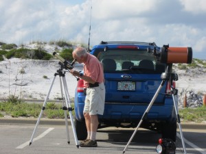 Dean aligns his H-alpha scope to view the Sun.